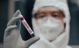 GRLO KAO BRIJAČ "Nimbus" je nova kovid varijanta