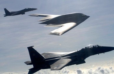 SVIJET JE NA IVICI GLOBALNOG SUKOBA Iran u plamenu nakon američke agresije i planetarni strah