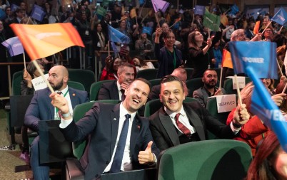 NAGRAĐEN PREMIJER I MINISTAR Od kada je Odović otišao iz izvršne vlasti manje se puši