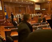 Poslanicima Srpske liste danas je onemogućen ulazak na sjednicu parlamenta (video)