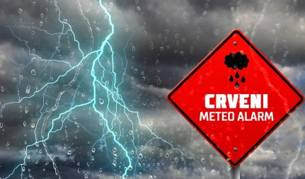JAK VJETAR, OBILNE KIŠE I SNIJEG U Crnoj Gori na snazi crveni meteoalarm