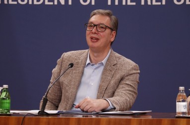 VUČIĆ O NEREDIMA U BEOGRADU Nema pomilovanja za nasilnike, policija odbranila državu