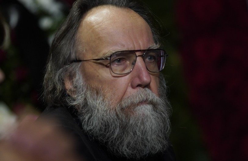 LICEMJERJE MEDIJSKE KAMPANJE Kako N1, Nova S i Vijesti lažno citiraju Dugina da bi okrenuli patriote protiv Vučića