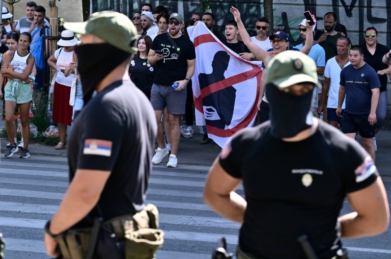 NULTA TOLERANCIJA ZA HAOS Blokade javnog saobraćaja predstavljaju kršenje Ustava i zakona Republike Srbije