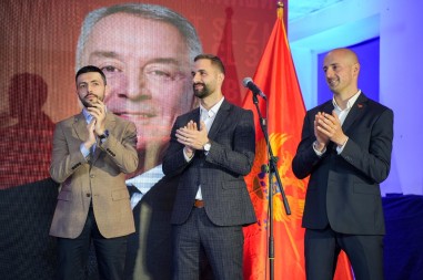 STARA MATRICA SA NOVIM LICIMA Izabran novi Izvršni odbor DPS-a