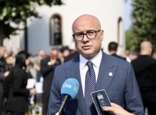 VUČEVIĆ U BRATUNCU Zločini nad Srbima u Podrinju nastavak genocidne namjere iz Drugog svjetskog rata