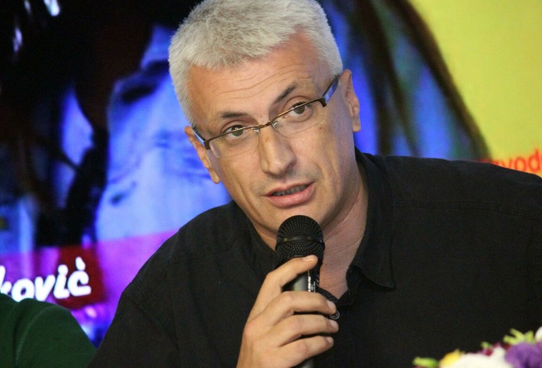 Sabrija Vulić koristi „zabavu“ na portalu RTCG kao paravan za političke poruke i otrovne strijele prema Srbiji