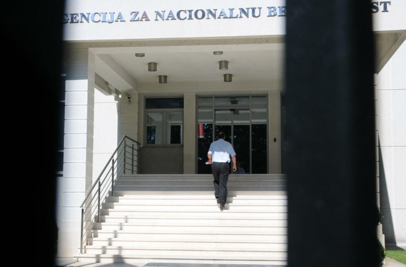 ZUMBUL AGO, ZNAMO SVE Urednik i redakcija ALOonline poručuju ANB-ovcu