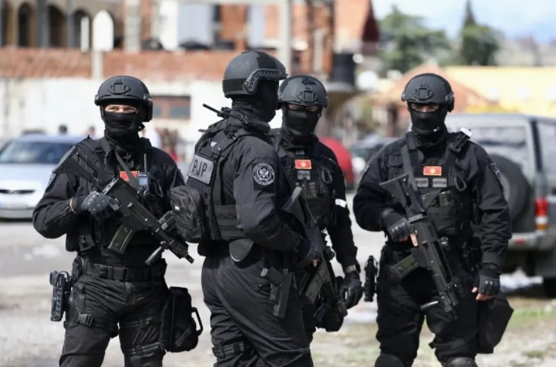 SPO PRETRESA I HAPSI PO NALOGU SDT Uhapšen načelnik danilovgradske policije Marko Drobnjak