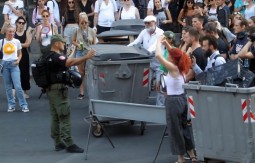 ULICA U KUĆI POSTAJE LINIJA FRONTA U SRBIJI