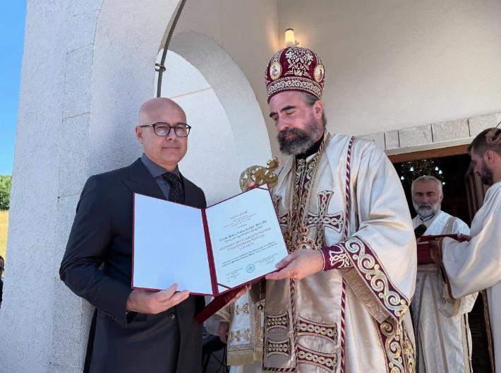 OSVEĆEN HRAM SVETOG SAVE U DAPSIĆIMA Mitropolit Metodije odlikovao predsjednika Srbije Aleksandra Vučića