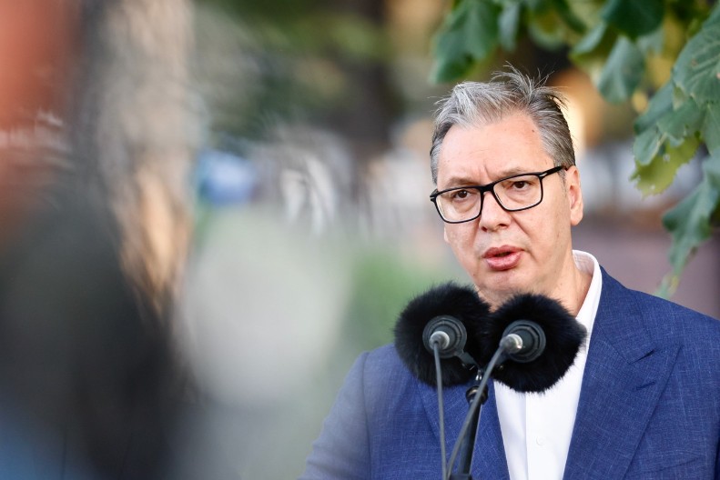 VUČIĆ U "HIT TVITU" Neće biti građanskog rata, Srbija će sačuvati mir, stabilnost i suverenost