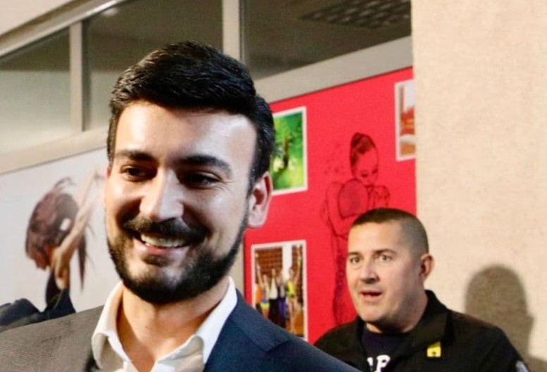 VDT POD BARAŽNOM VATROM KRITIKA Jovanovićev pokušaj da politički kapitalizuje sopstveni slučaj