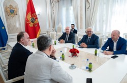 ZAJEDNIČKA PORUKA SRPSKIH I ALBANSKIH LIDERA Vrijeme je za novu, evropsku Crnu Goru