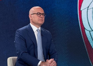 VUČEVIĆ Pozivi na nasilje su za tužilaštvo, protesti ispred domova su akt političkog fašizma