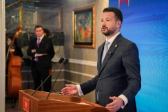 JAKOV PONOVO KONTRIRA Turistička sezona mu izgovor, politički dogovor meta