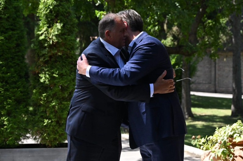 Vučić i Dodik dogovorili intenziviranje saradnje i zajedničko obilježavanje 30 godina od "Oluje"