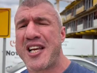 BAČULOV KOLOVOĐA Novosadski blokaderi nisu hteli da glasaju za spomenik žrtvama pada nadsrešnice