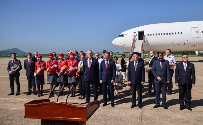 ISTORIJSKI LET Prvi avion iz Moskve sletio u Pjongjang posle 75 godina