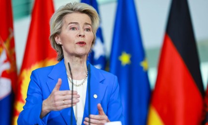 Ursula razbješnjela sunarodnike zbog milijardi obećanih Trampu