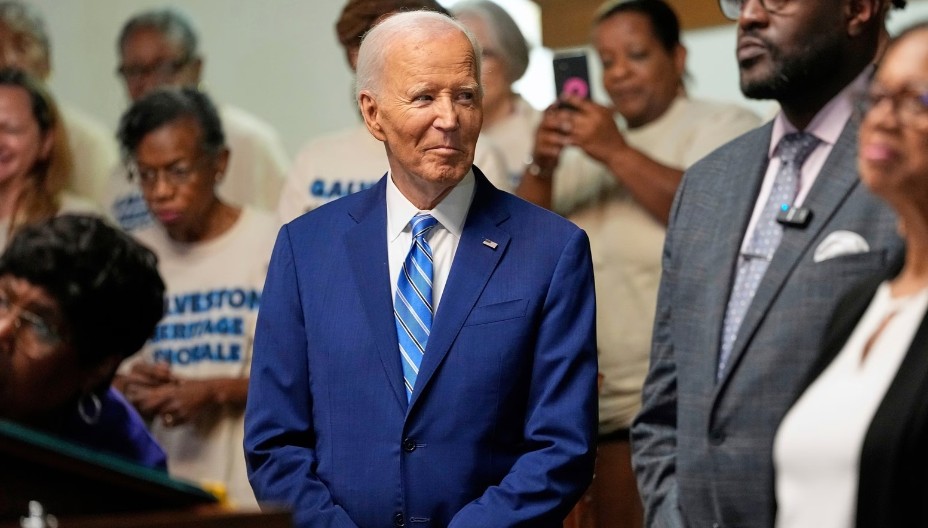 Bajden živi povučeno i skromno kao penzioner, uz milione dobijene od memoara