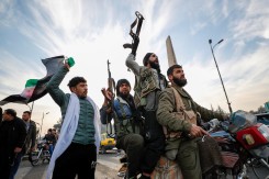 Predsjednik Bašar Asad podnio ostavku na svoju funkciju i napustio Siriju