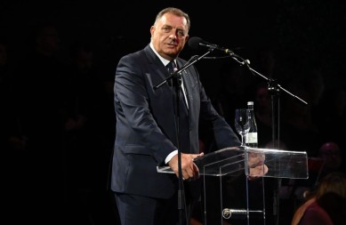 DODIK Dosta je laži, BiH nije moja država!