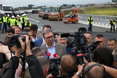 VUČIĆ Evropa ćuti na „Ajmo ustaše“, Srbija će uvijek biti brana fašizmu