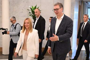 MELONI I VUČIĆ POTVRDILI BLISKE VEZE Podrška Italije Srbiji u fokusu susreta