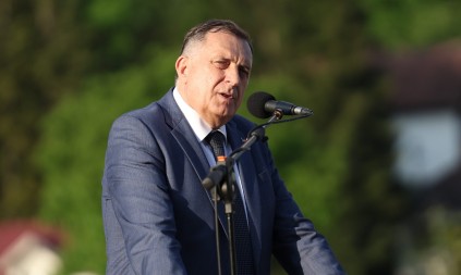 SARAJEVO I ŠMIT PONIŠTILI PREDSJEDNIČKI MANDAT DODIKU Politički udar na Republiku Srpsku