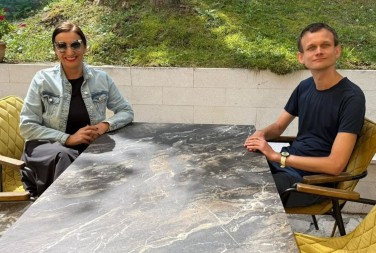 OD BLOKČEJNA DO VAZDUHA Ministarka prosvjete pompezno najavila „UN konferenciju“ u Njujorku sa Vitalikom Buterinom