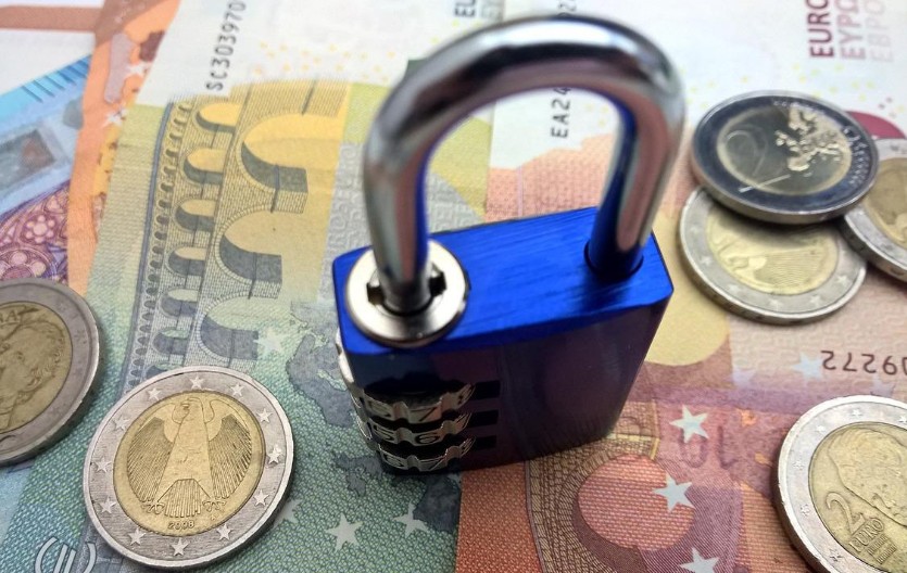 U Crnoj Gori blokirano preko 21 hiljadu računa, dug skoro milijardu i po evra