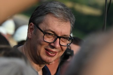 VUČIĆ Srbija će ostati uz Srpsku, trobojka smeta antisrbima, mir u Ukrajini je ključan
