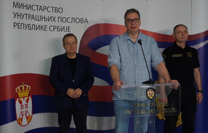 Vučić poručio da za organizatore haosa i batinaše neće biti milosti