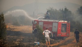 NAJKRITIČNIJE U OKOLINI PODGORICE Požari i dalje aktivni u Crnoj Gori