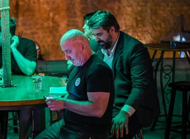 KAD MIRITE LJUBA NE ZOVETE Trojica musketara ljubavi