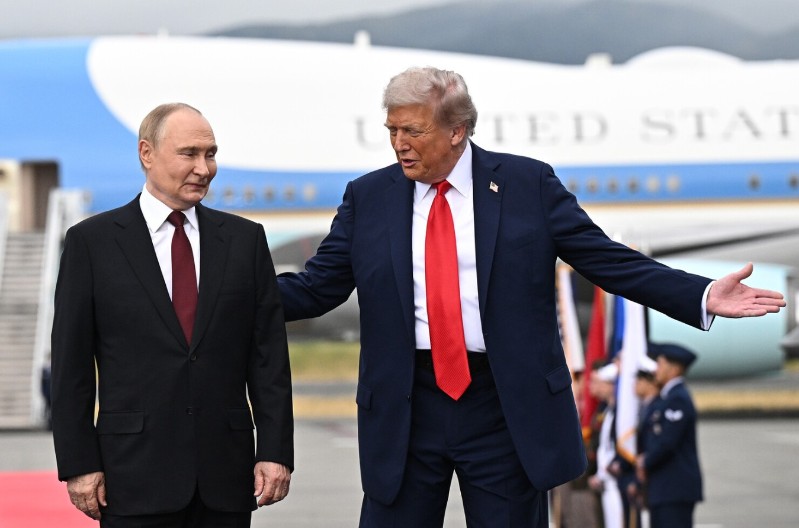 Tramp pozvao Putina u oklopni Kadilak nakon spektakularnog rukovanja