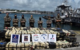 PALO SKORO 5 TONA KOKAINA Uhapšeni crnogorski i srpski državljani