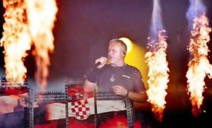 Austrija kažnjava odlaske na koncerte Tompsona, u Crnoj Gori se slobodno promoviše ustašluk