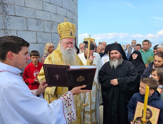 MITROPOLIT JOANIKIJE Vlast treba da ispravi veliku nepravdu i vrati Njegoševu kapelu