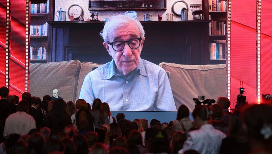 Kijev osuđuje Vudija Alena zbog onlajn nastupa u Moskvi