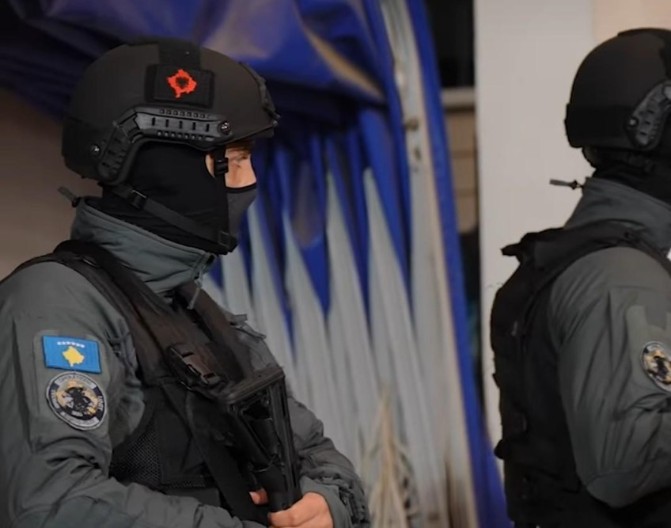 Pripadnik policije samoproglašenog Kosova "slučajno pucao iz puške" u Zvečanu