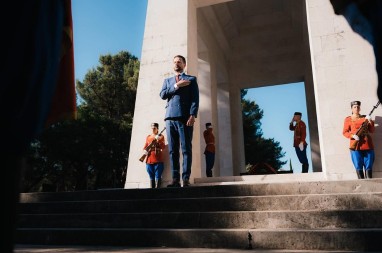 Milatović „brani narod“ od sebe samoga