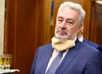 PRVOSASTRUGANI PREVAZILAZI SEBE Napao SPC i okrivio je za svoj pad