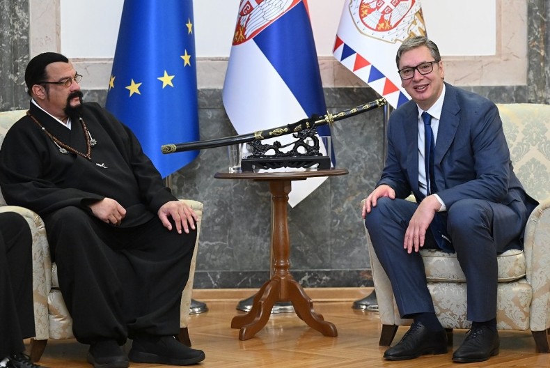 VUČIĆ SA SIGALOM Srbija otvorena za kulturnu saradnju i prijatelje iz cijelog svijeta