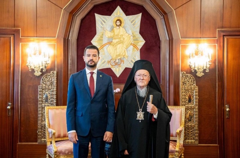 Predsjednik Crne Gore još jednom „podnio izvještaj“ patrijarhu podjela u Istanbulu