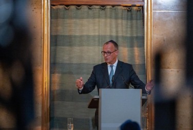 MERC ZAPLAKAO U BERLINKOJ SINAGOGI „Stidim se kao kancelar Njemačke“ (video)