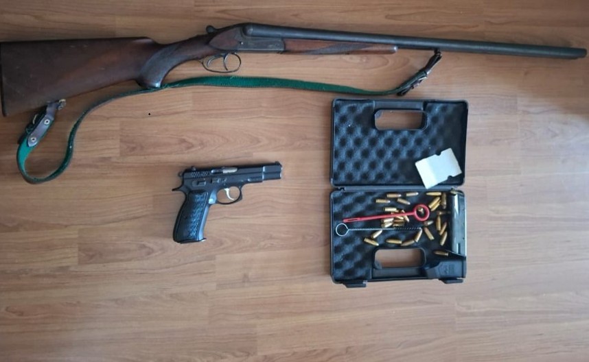 UHAPŠEN AMERIKANAC I NIJEMAC Otkriveno oružje na aerodromu u Podgorici i u Ulcinju