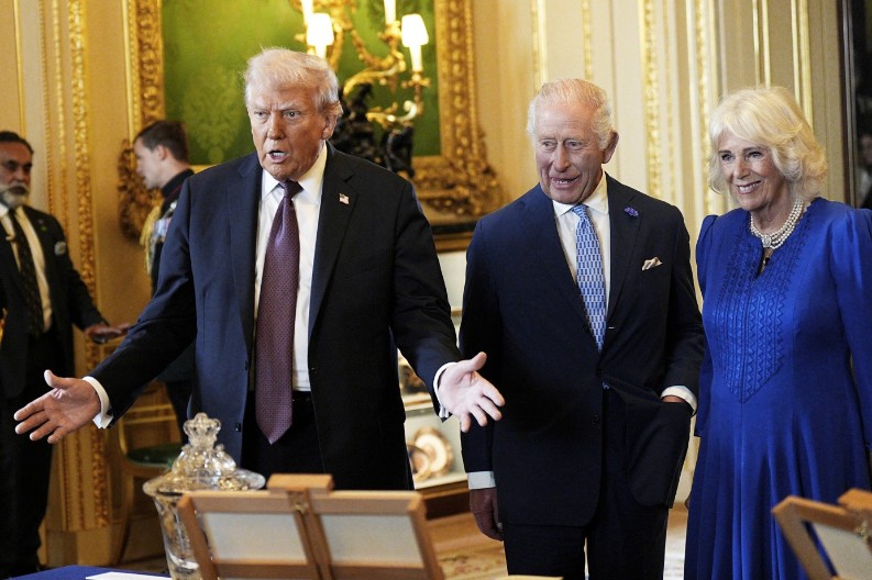 TRAMP U VINDZORU Kraljevska raskoš i pompa ali čaršavi iz SAD