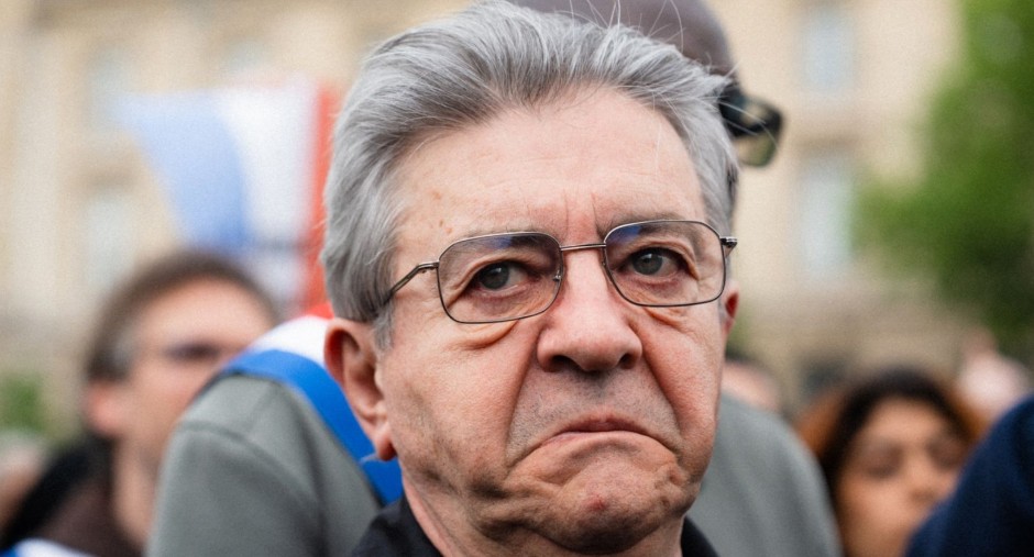 MELANŠON TRAŽI OSTAVKU MAKRONA Francuska u političkoj krizi